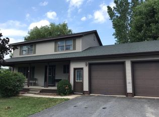 42 Smith St, Rouses Point, NY 12979