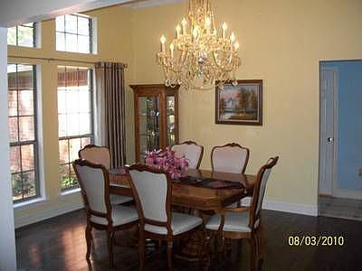 2nd image of 7801 Tall Oak Ln