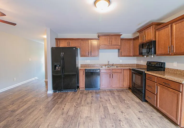 1718H Thistlewood Dr — Photo 4