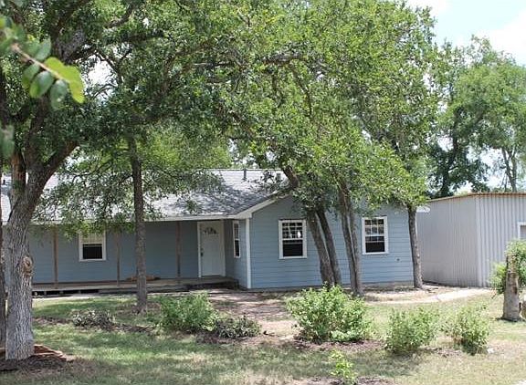 2nd image of 202 Lakeview Dr