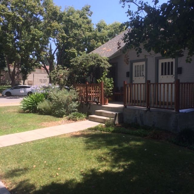 1st image of 1106 Diamond Ave