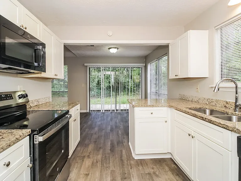 8924 Wesley Pl — Photo 9