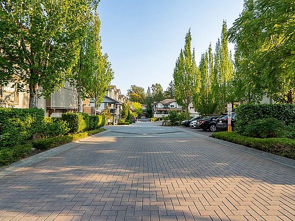 3rd image of 19250 65th Ave #1
