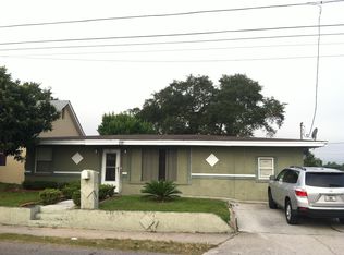 824 N 8th St, Haines City, FL 33844
