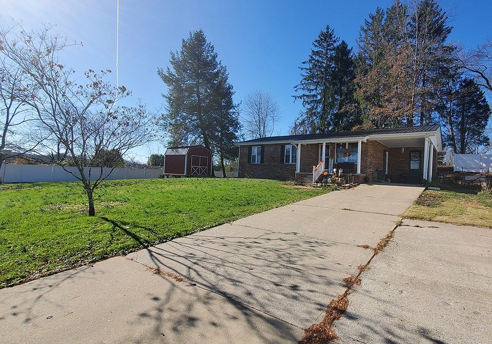 2nd image of 362 Eloise Rd