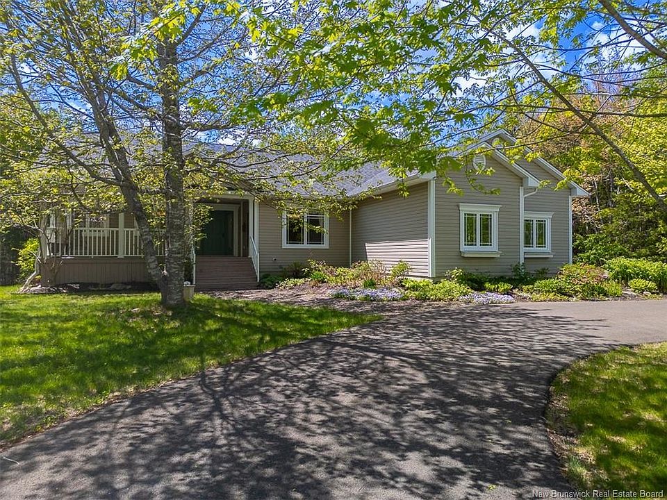 1st image of 49 Starling Cres