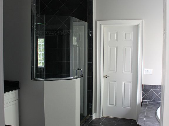 Master Bath 1st Floor