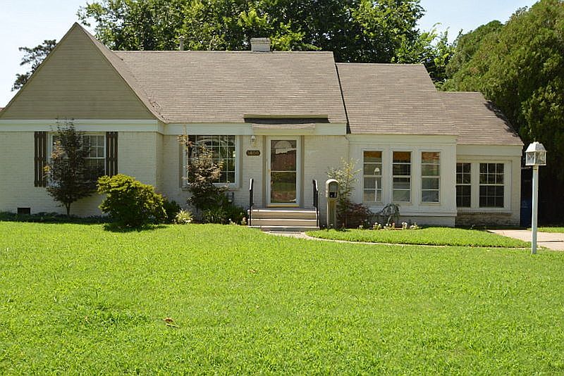 1st image of 1406 S Marion Ave
