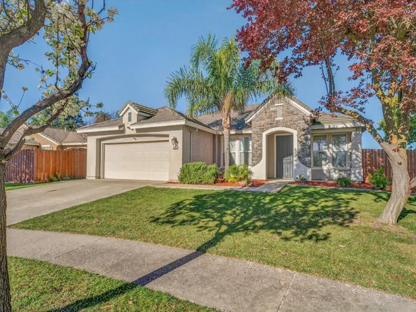 2446 Independence Trl, Plumas Lake, CA 95961