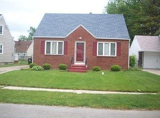 17 Furlong Rd, Cheektowaga, NY 14215