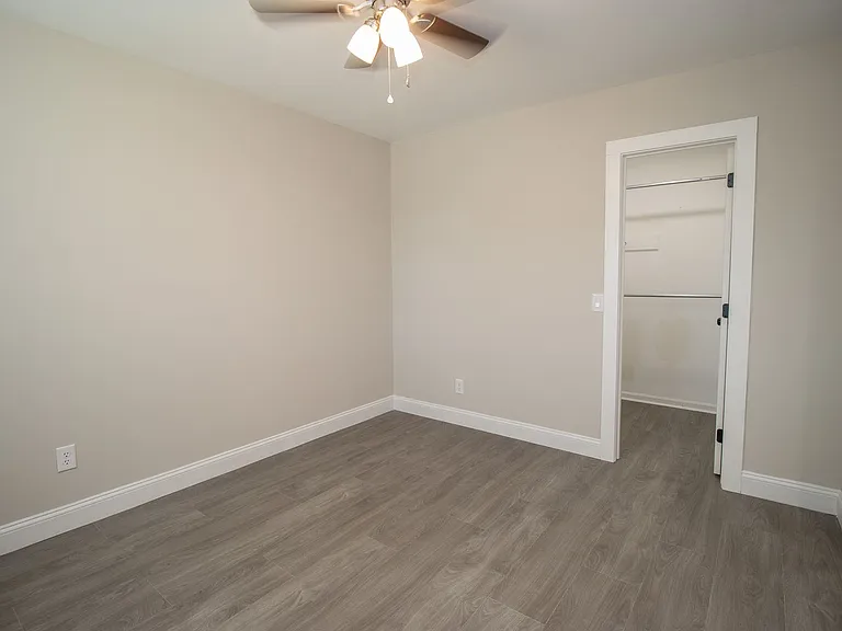 1840 Hampton Street — Photo 33