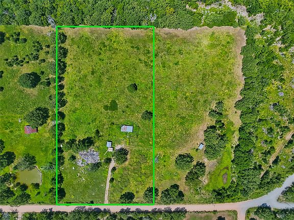 3rd image of 8895 N 490th Rd