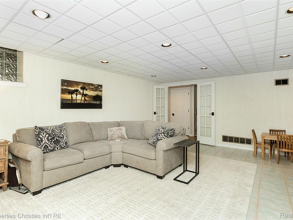 22241 Village Pines Dr, photo 25