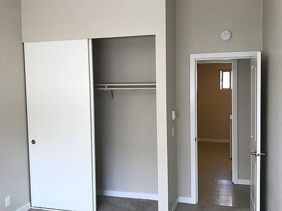 5th image of 12028 NE 8th St #6421915