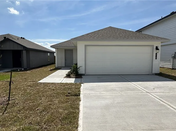 510 Meansville Dr, Odem, TX 78370