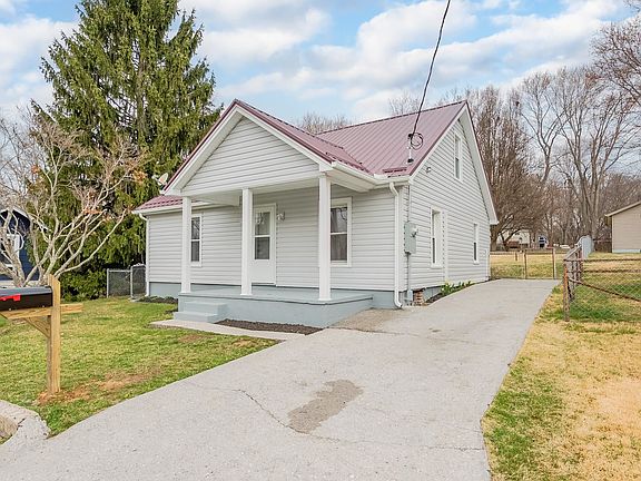 2nd image of 907 Mashburn Ave