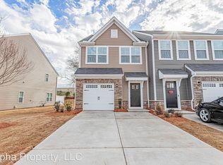 21 Country Dale Dr, Greer, SC 29650