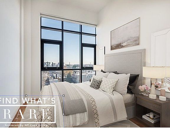 3rd image of 305 McGuinness Blvd APT 5D