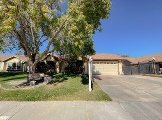 4065 Saddleback Rd, Palmdale, CA 93552