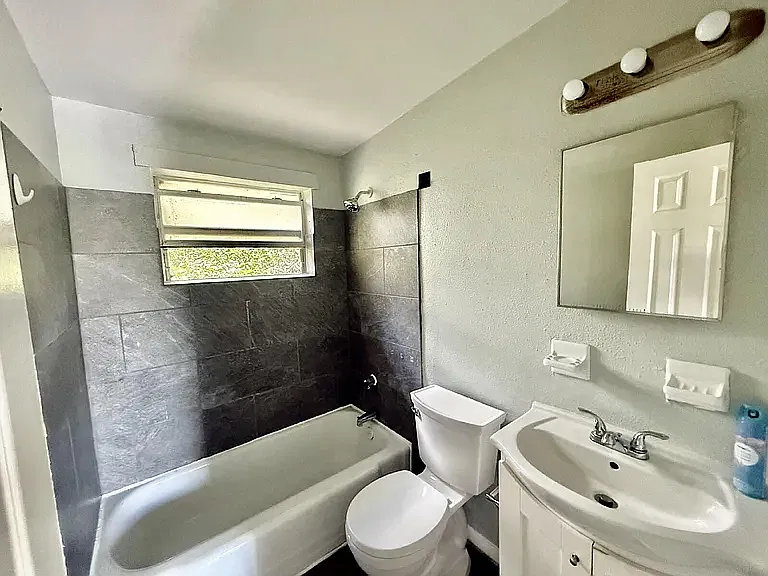 2 bed, 800 sqft, $900 — Photo 4