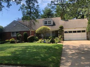 1540 Coolidge Ave, Baldwin, NY 11510