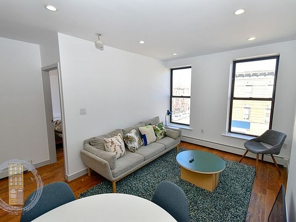3rd image of 688 Halsey St #4B