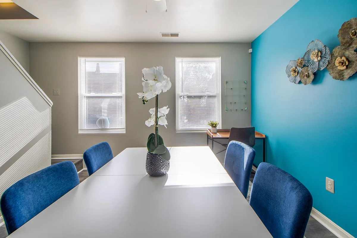 Property Photo - 1216 1/2 W Lafayette Ave #B-A1