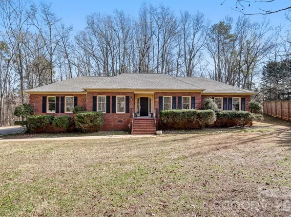 1360 Gallant Ct, Rock Hill, SC 29732