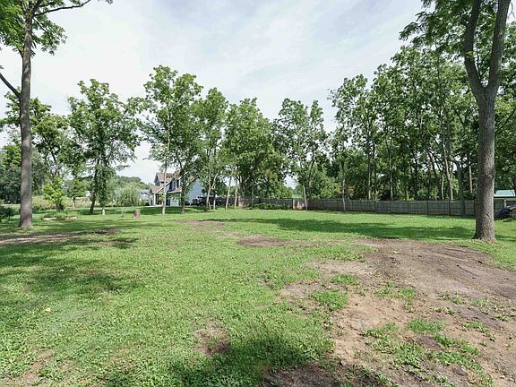 4th image of N1032 Olson Rd