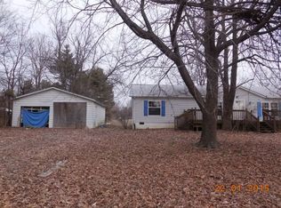 5488 E Lee St, Boonville, IN 47601