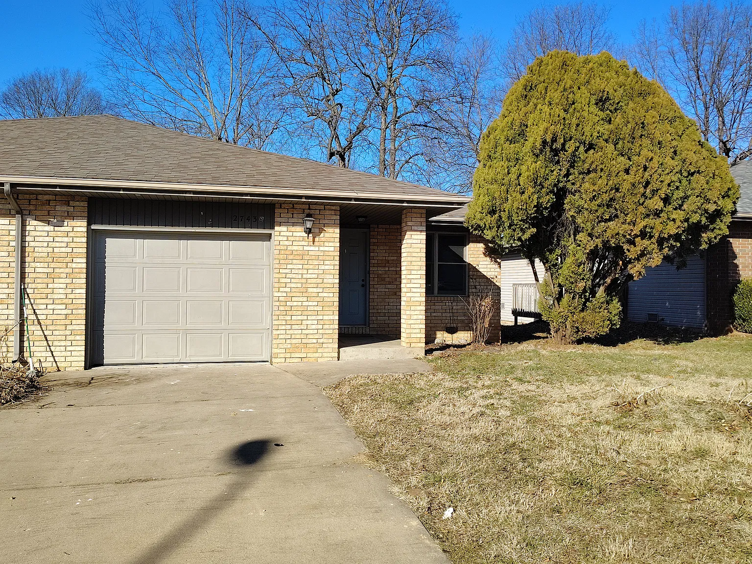 2 bed, 1100 sqft, $1,295 — Photo 1