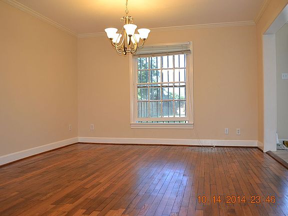 3rd image of 1418 Des Jardines St