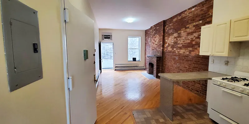 Rented by Ideal Properties Group | media 5