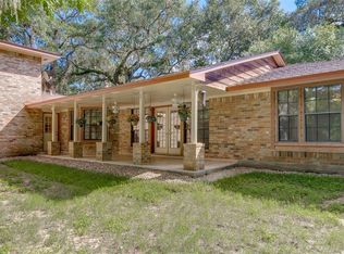 21316 Lake View Rd, Damon, TX 77430