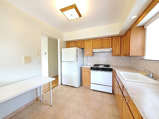 2nd image of 25-51 44th St #3