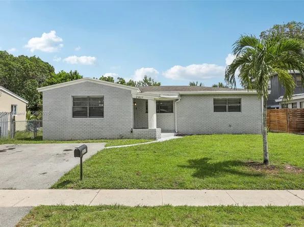2817 SW 8th St, Fort Lauderdale, FL 33312