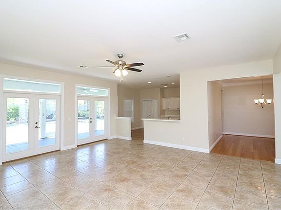 3rd image of 15815 Caloosa Creek Cir