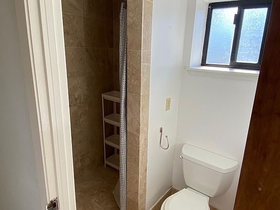 5th image of 1020 Teresita Blvd