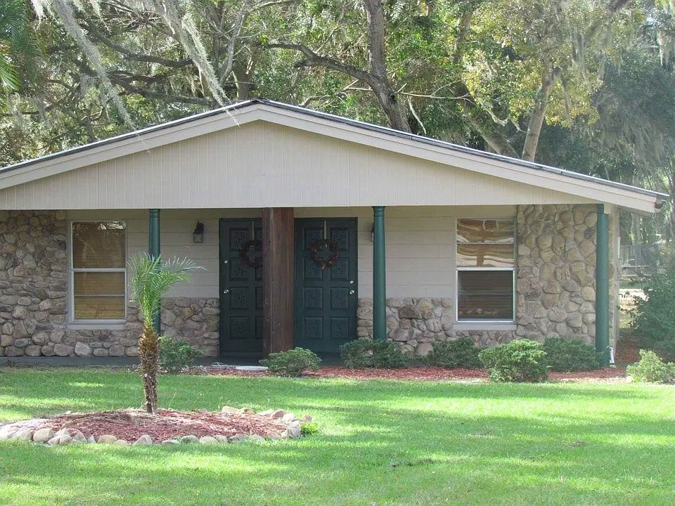 916 Lake Josephine Dr #1