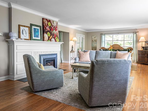 3rd image of 114 Cambridge Rd