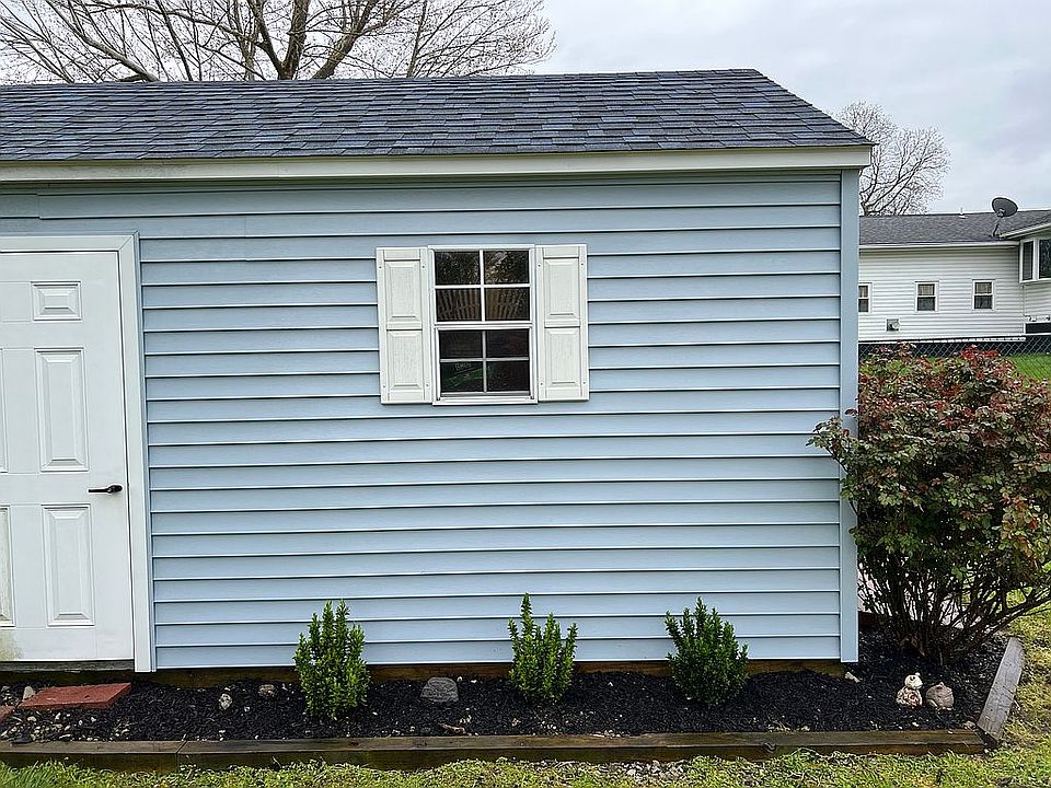 2nd image of 67 N Railroad Ave