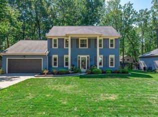 25797 Briarwood Ct, Westlake, OH 44145