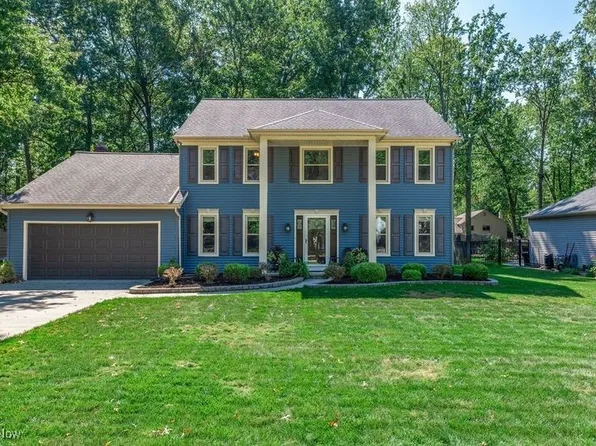 25797 Briarwood Ct, Westlake, OH 44145