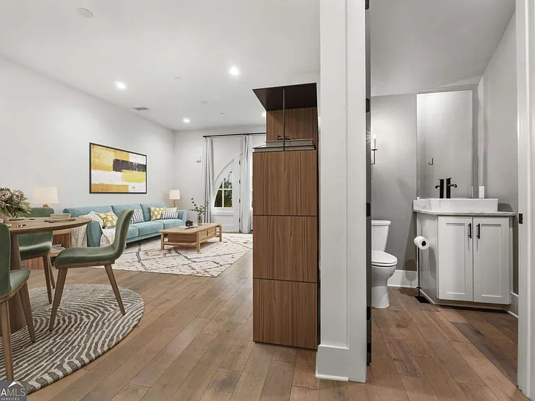 510 Heatherden Ave #E202-C — Photo 12