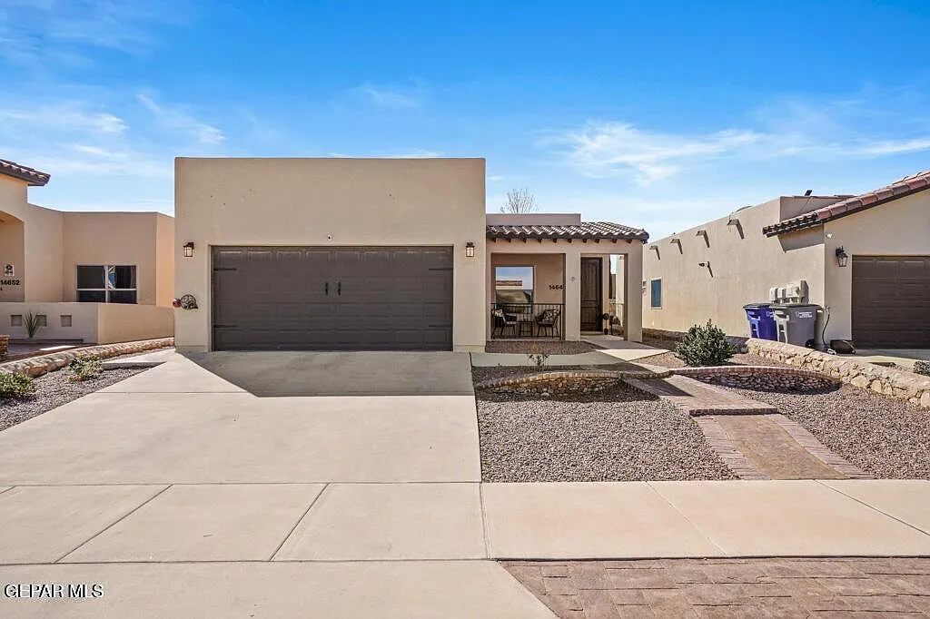 3 bed, 2.0 bath, 1345 sqft, $1,950 — Photo 1