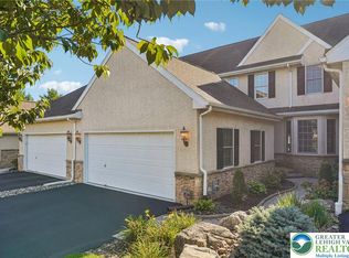 536 Parkside Ct, Allentown, PA 18104