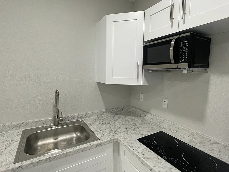 221 NE 23rd Ave #A — Photo 28