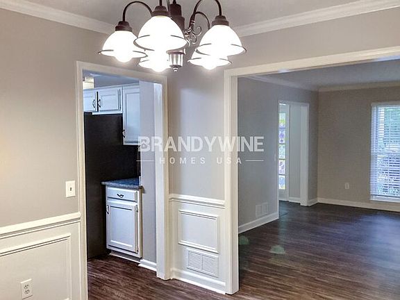 4th image of 3319 Woodrock Ln