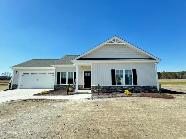 25 Emerson Fields Drive, Pikeville, NC 27863