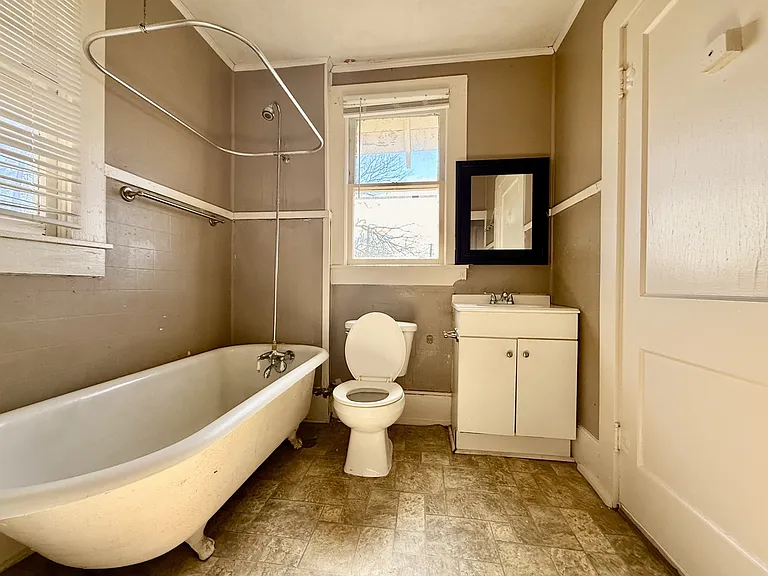 3100 Avenue G — Photo 11